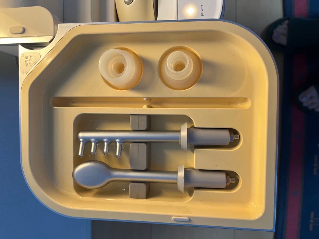 サキナ　ビジュー　使用感あります