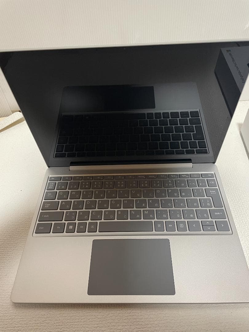 ほぼ未使用　Microsoft Surface Laptop Go 3
