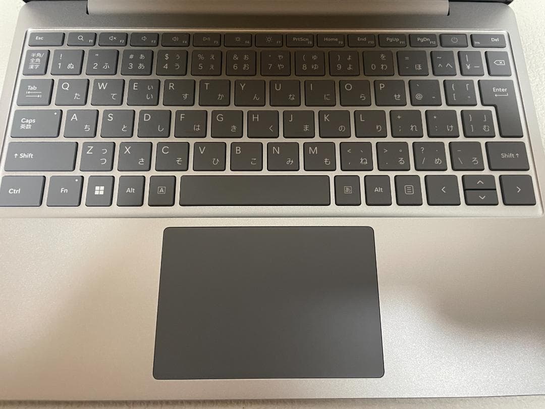 ほぼ未使用　Microsoft Surface Laptop Go 3