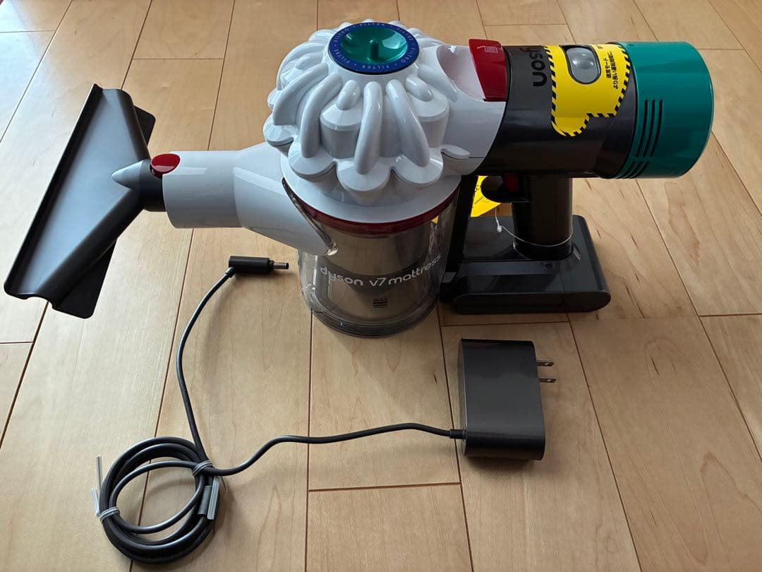 【dyson V7 Mattress HH11】ダイソンコードレスクリーナー