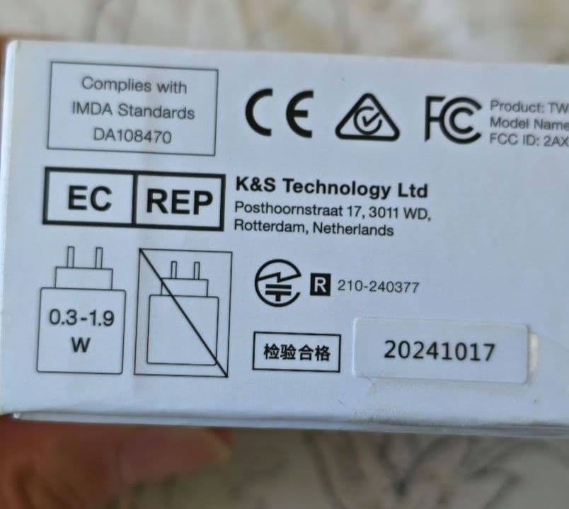 【美品】final ワイヤレスイヤホン ZE3000SV