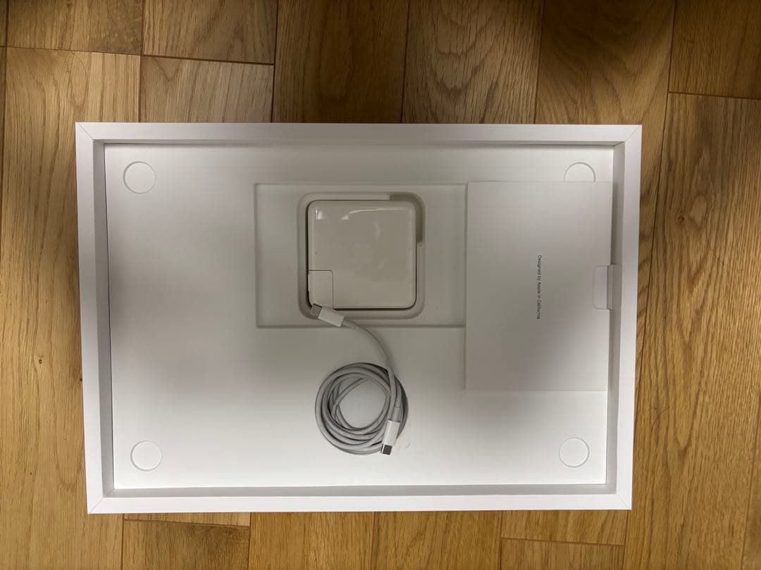 Apple MacBook Pro 16インチ シルバー