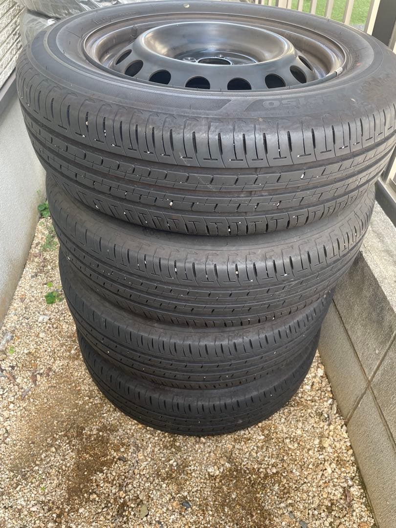 トヨタ 新型シエンタ純正15インチ スチールホイール、タイヤ２本