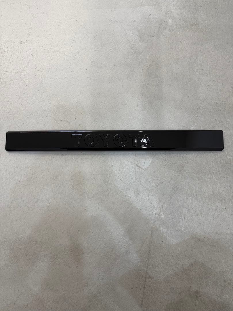 ランクル250 グリル　ボンネット　リアゲート3点セット