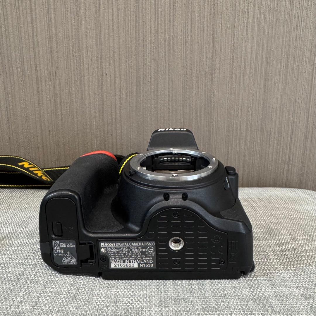 Nikon D5600 ダブルズームキット