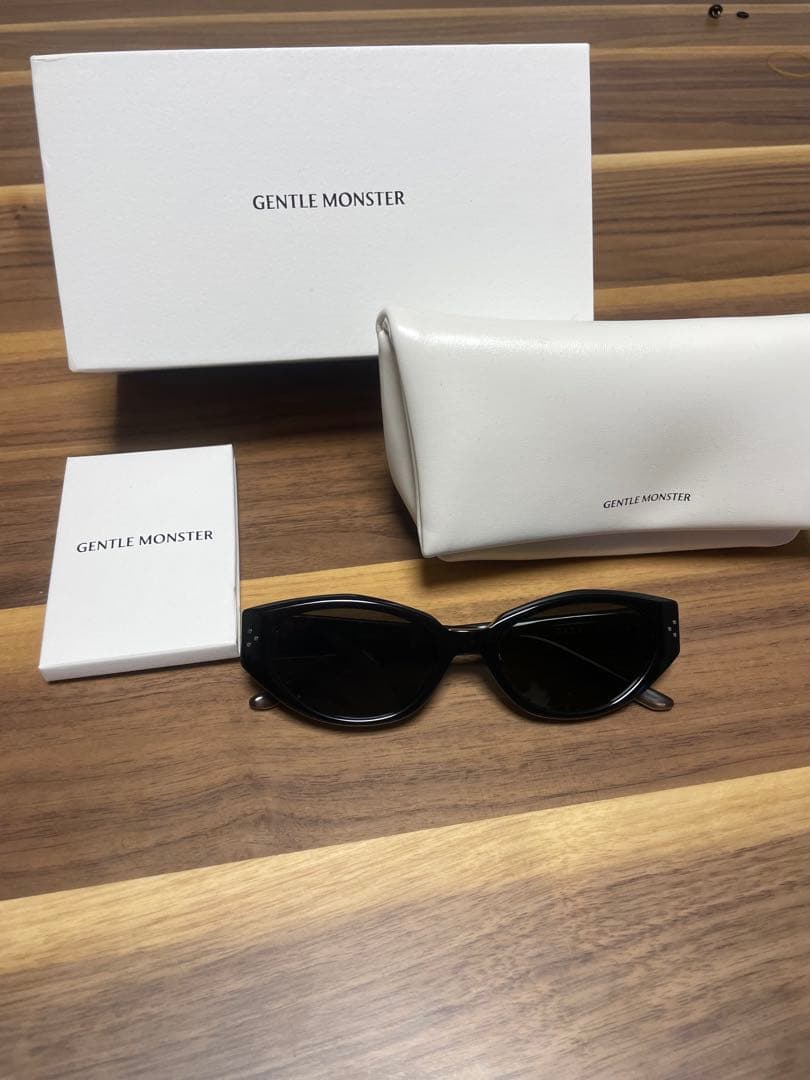 GENTLE MONSTER DADA ブラックサングラス