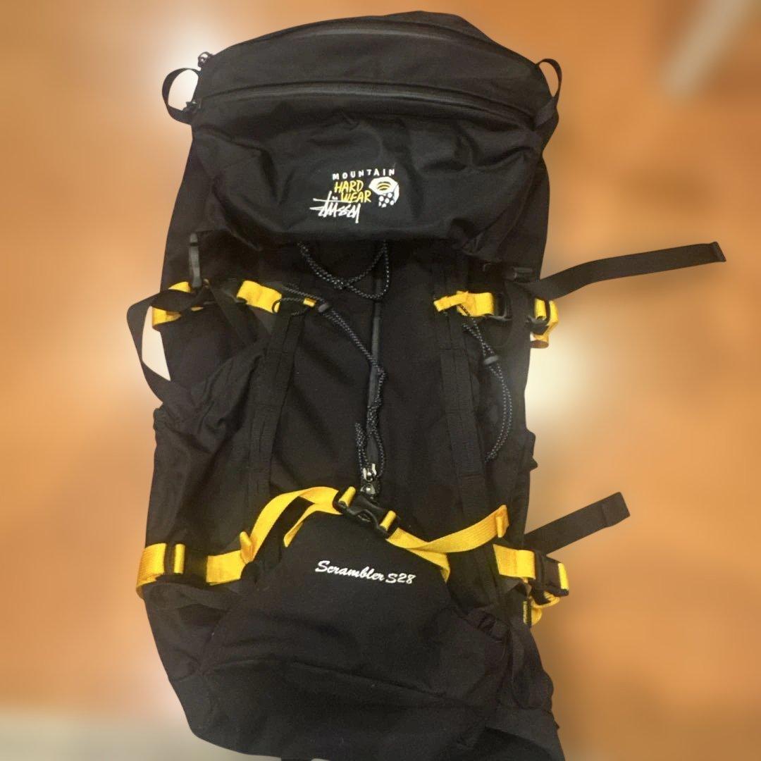 STÜSSY & MOUNTAIN HARDWEAR BACKPACK