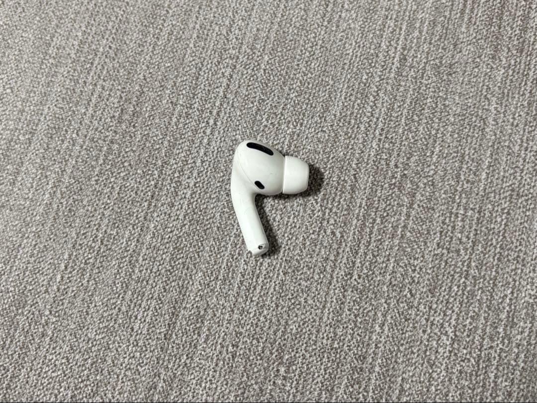 AirPods Pro 本体(左耳のみ) ホワイト 充電ケース付き