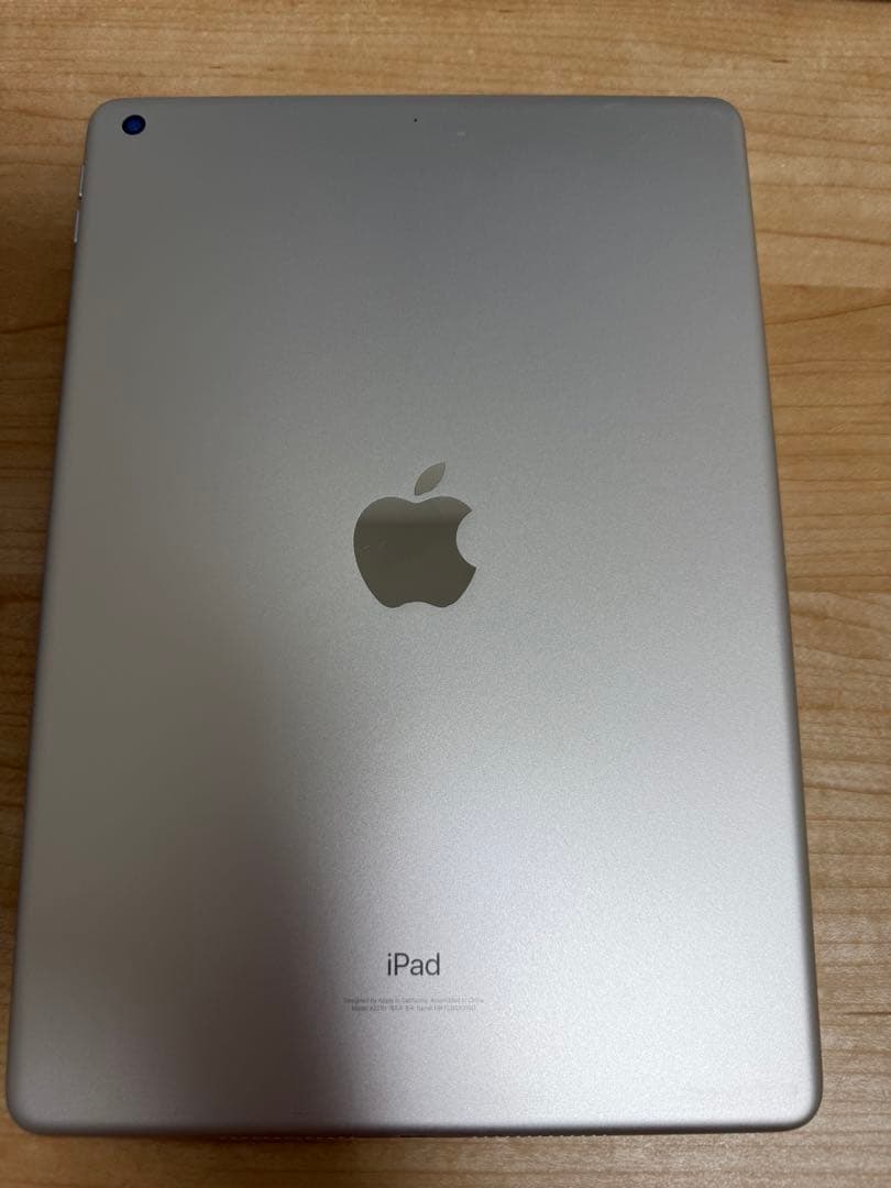 Apple iPad 第8世代 32GB　Wi-Fi