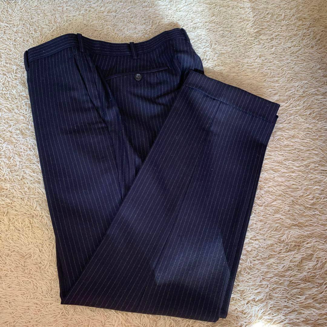 タケオキクチ　ネイビー ストライプ ビジネススーツ　サイズ4