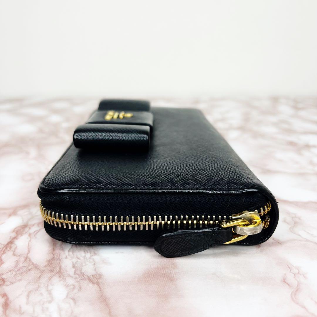 【極美品】PRADA ラウンドファスナー 長財布85