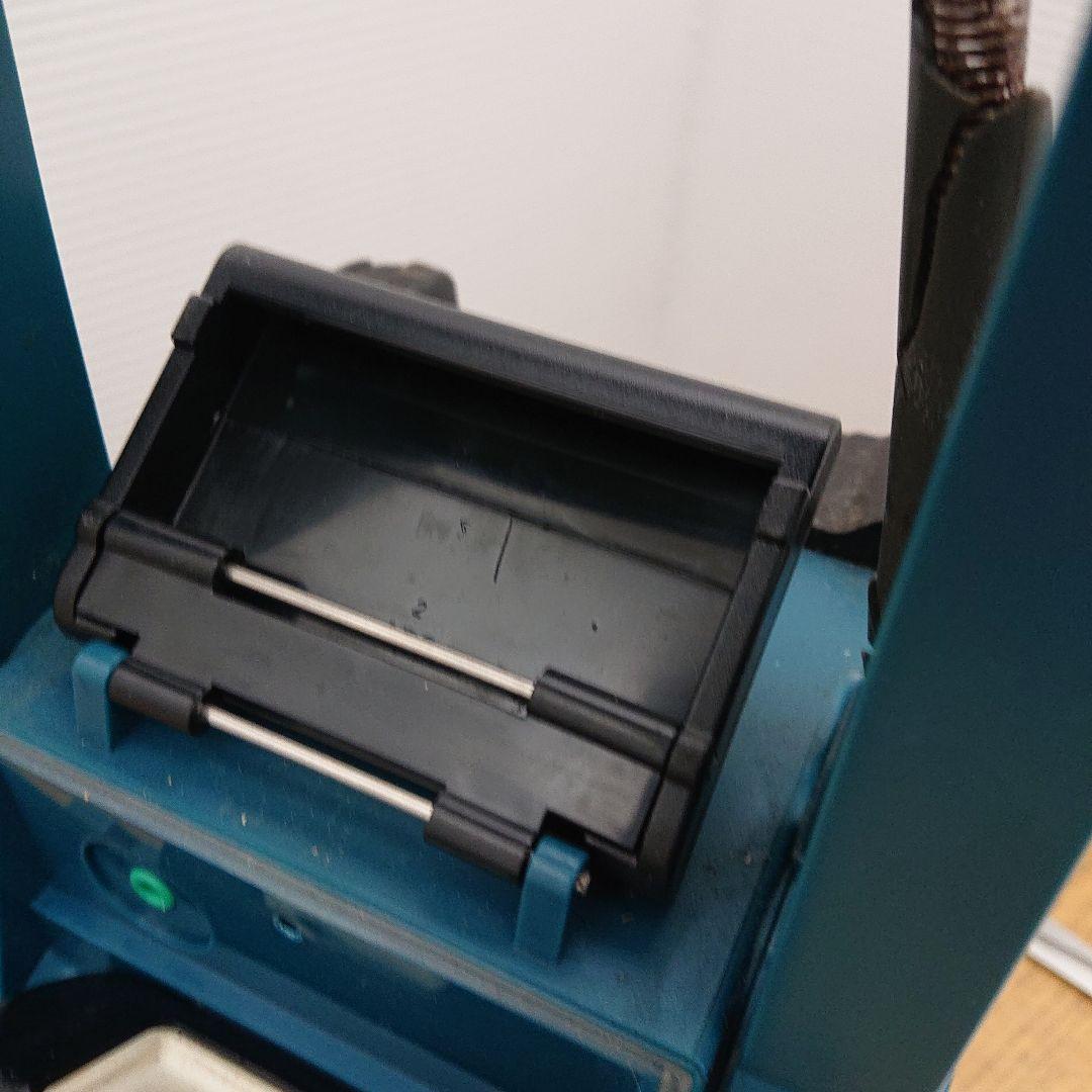 Makita FMラジオ デジタル表示