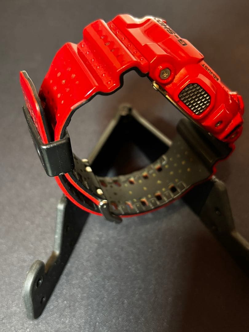 【掲載中に電池が切れたので値下げします】G-SHOCK カープ限定版 2018