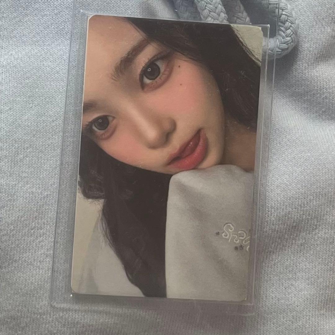 hearts2hearts FOCUS MD フーディー　トレカ　イアン