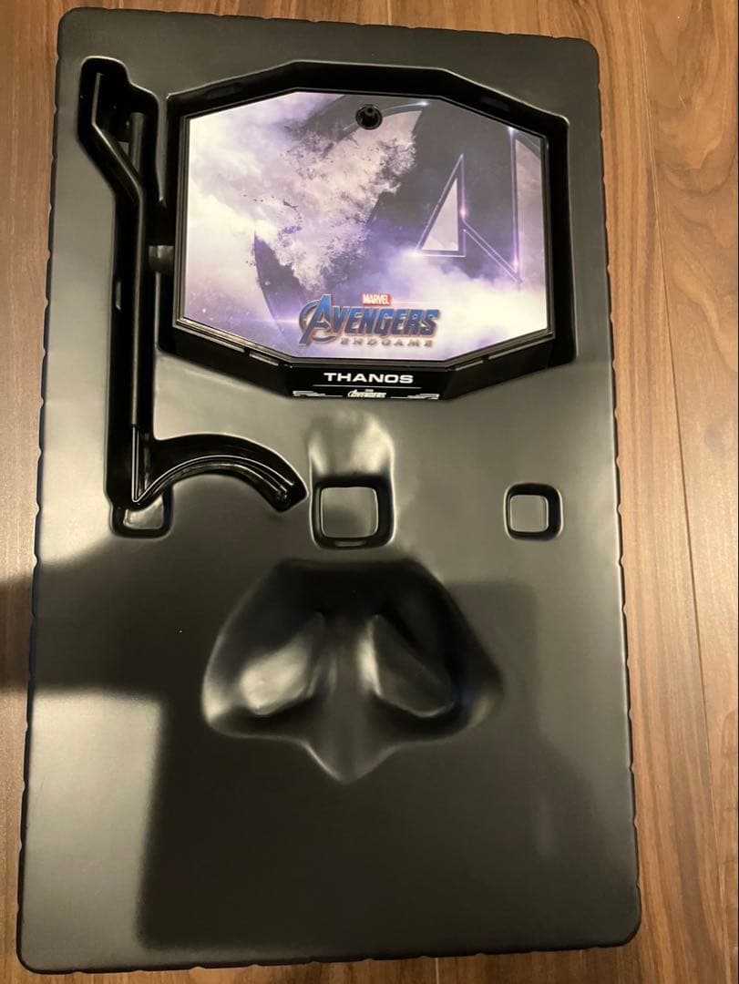 ホットトイズ　サノス　アベンジャーズ　エンドゲーム