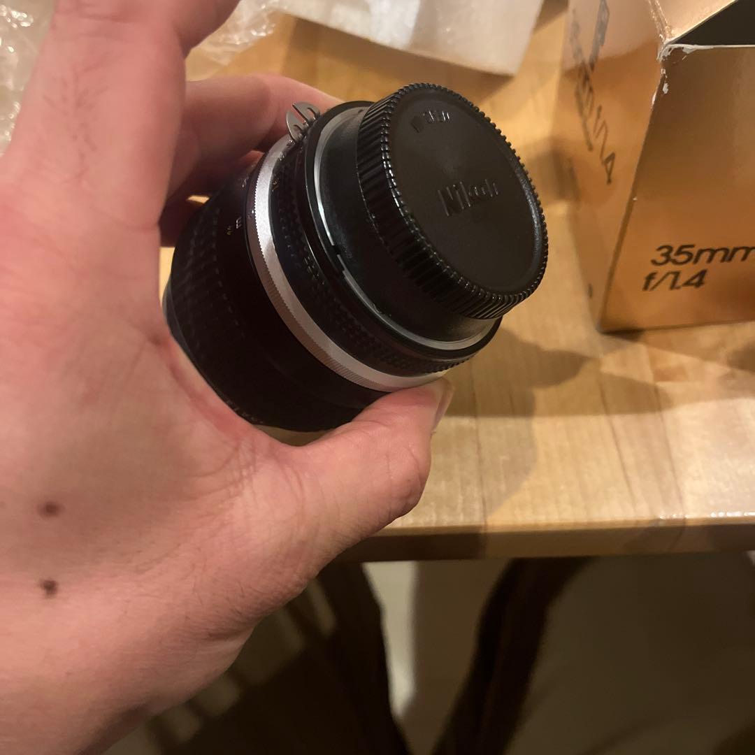 Nikon 35mm f1.4レンズ　未使用品