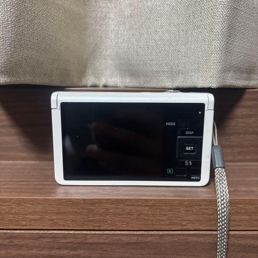 CASIO EXILIM HS ホワイト コンパクトデジタルカメラ ジャンク品