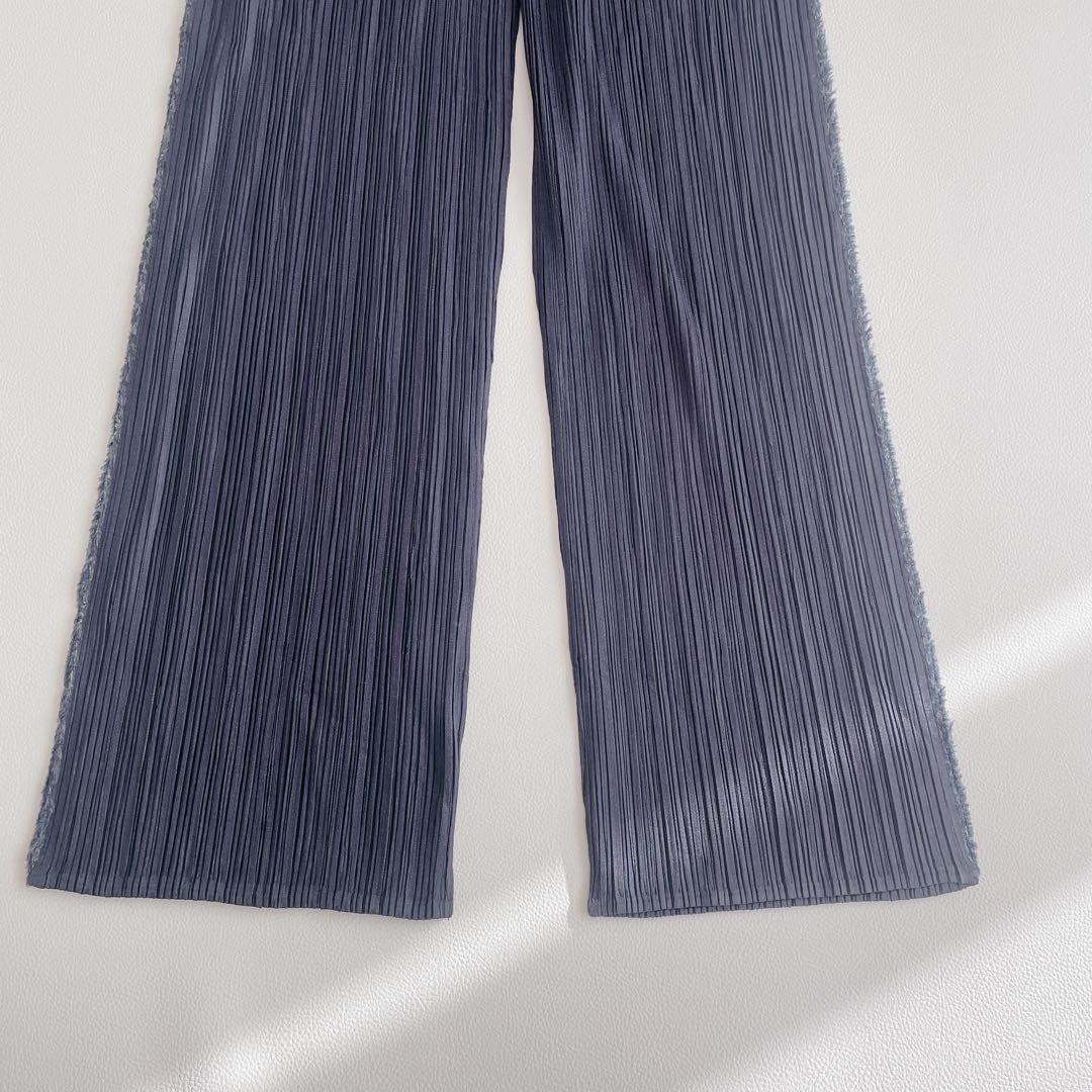 未使用品✨プリーツプリーズ　プリーツパンツ　ライン　ネイビー　ストレートパンツ