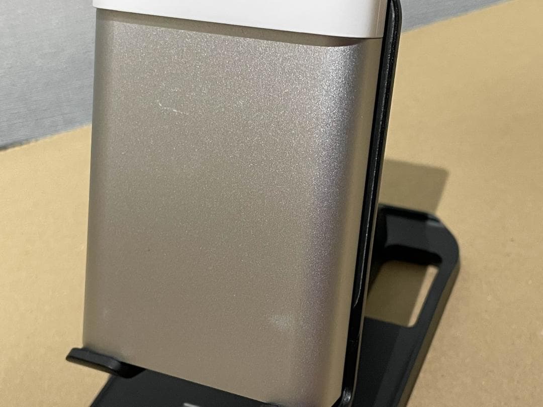 ポータブルプレーヤー ACTIVO P1 IRV-ACTIVO-P1 Whisper White