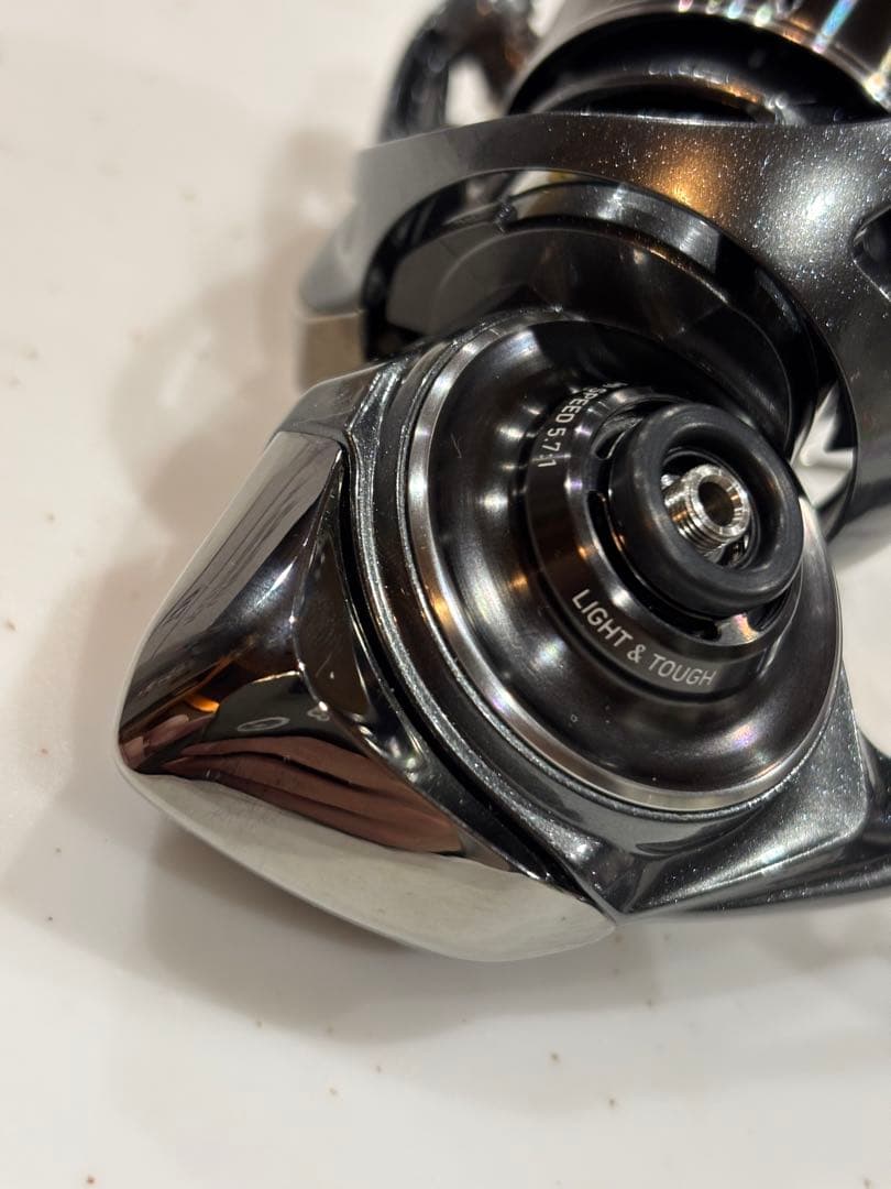 【美品】ダイワ　ルビアスPC LT2500-H