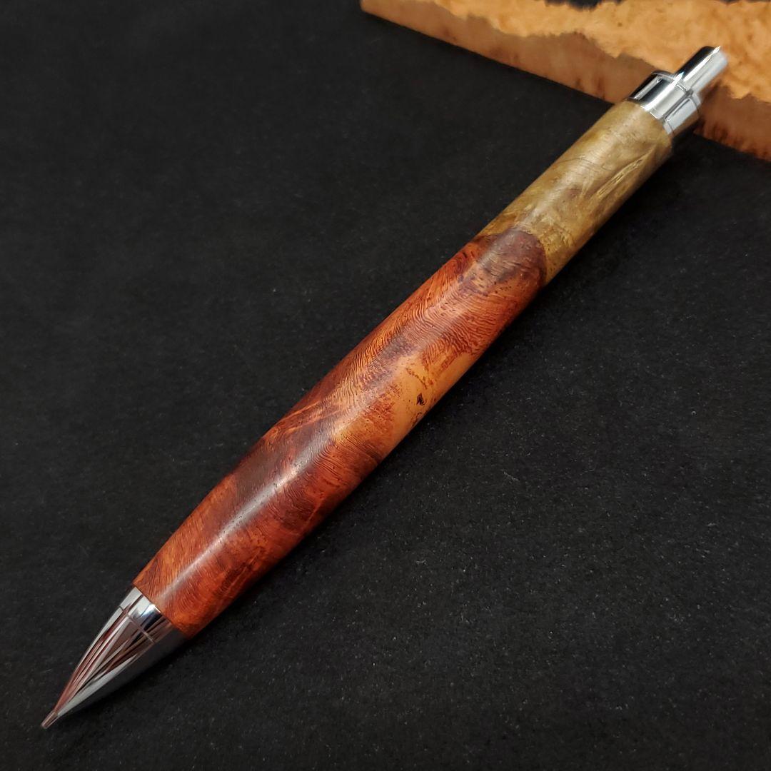 ⑱Bハンドメイド木軸シャーペン花梨瘤紅白赤濃いめ