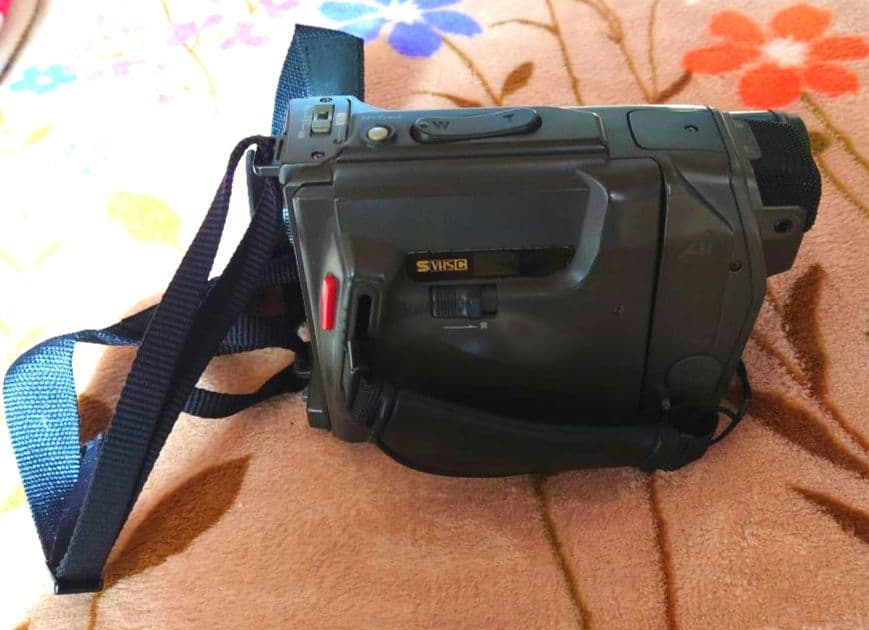 Panasonic S-VHS-C ビデオカメラNV-S9本体 （ジャンク）