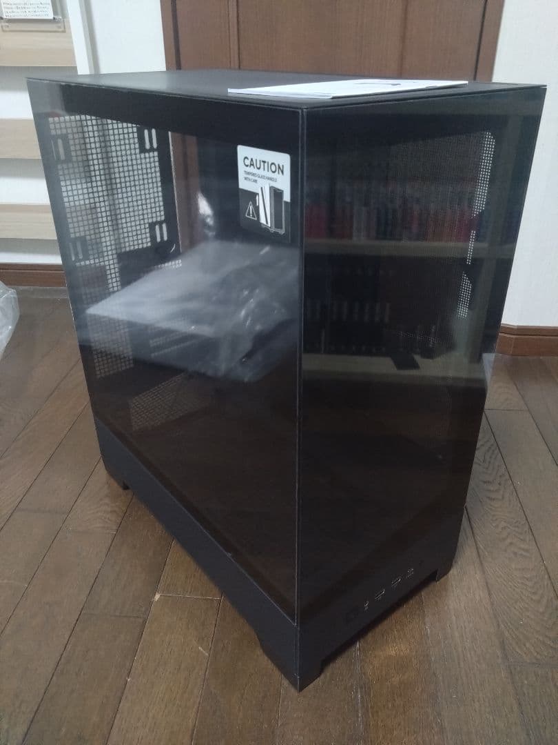 ASUS A31 ミドルタワーPCケース 強化ガラス ピラーレス