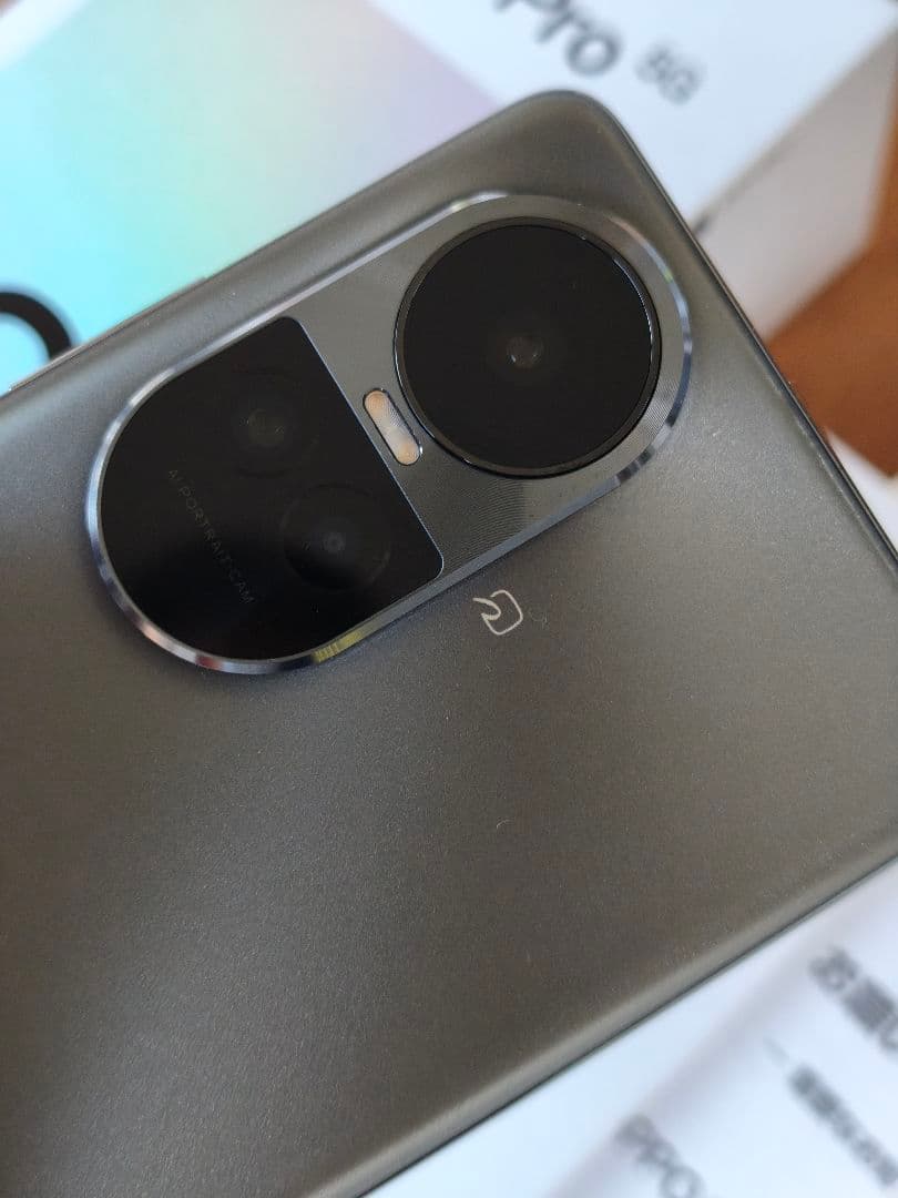 OPPO Reno 10 Pro グレー 充電器、箱付き 画面割れあり