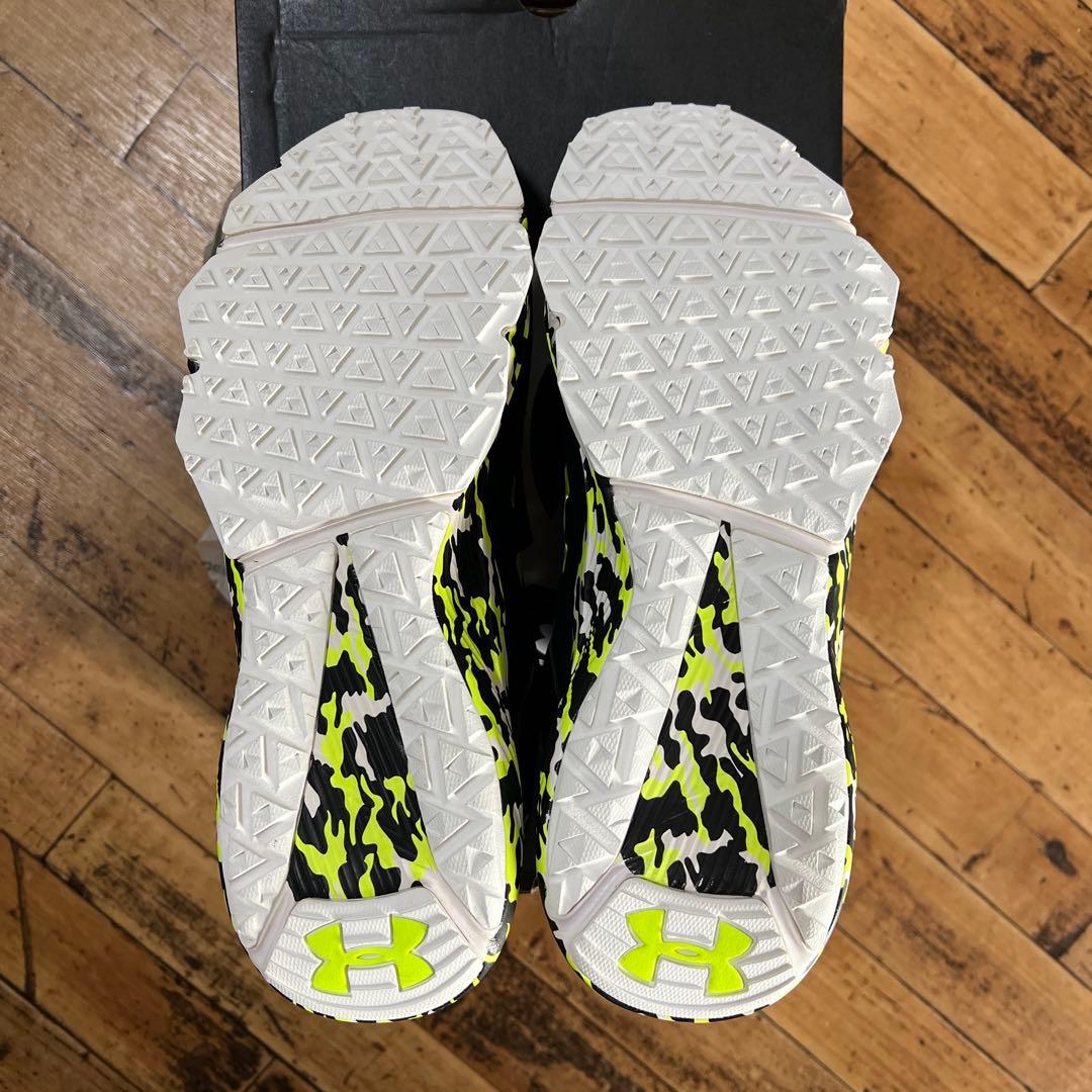 【新品】アンダーアーマー　野球トレーニングシューズ　28cm