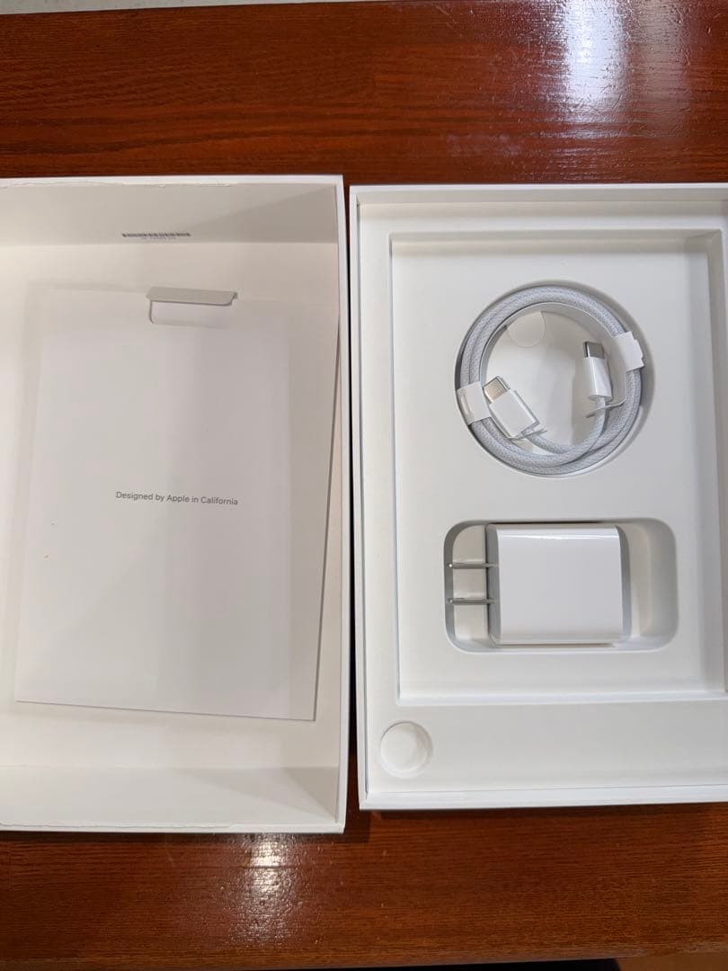 iPad mini (第7世代) Wi-Fi 128GB + ケース