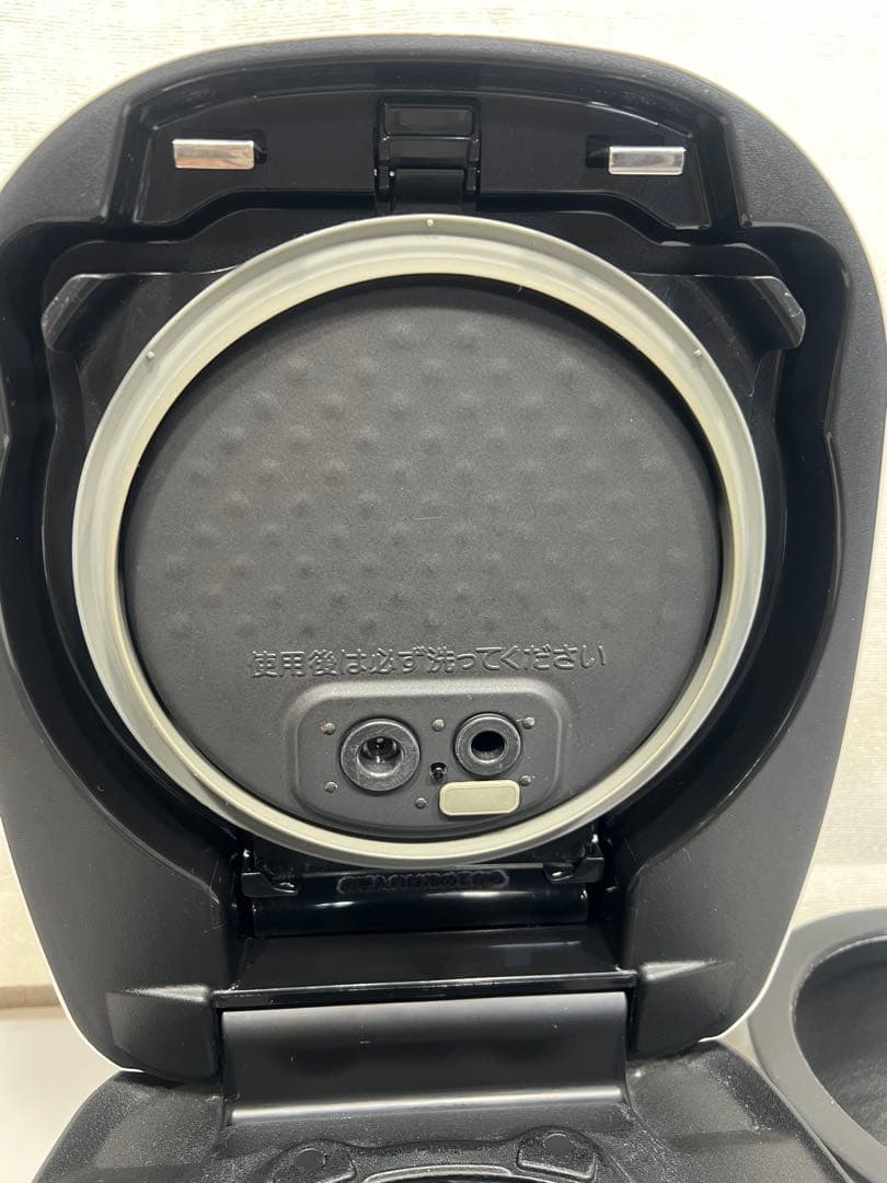 TIGER 炊飯器 JPC-A100 ブラック/シルバータッチスクリーン。