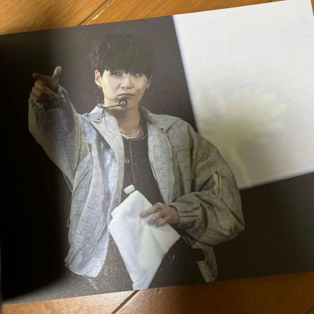 BTS WINGS ファイナル　ソウルコン　エッセイブック　トレカ　付き　ユンギ