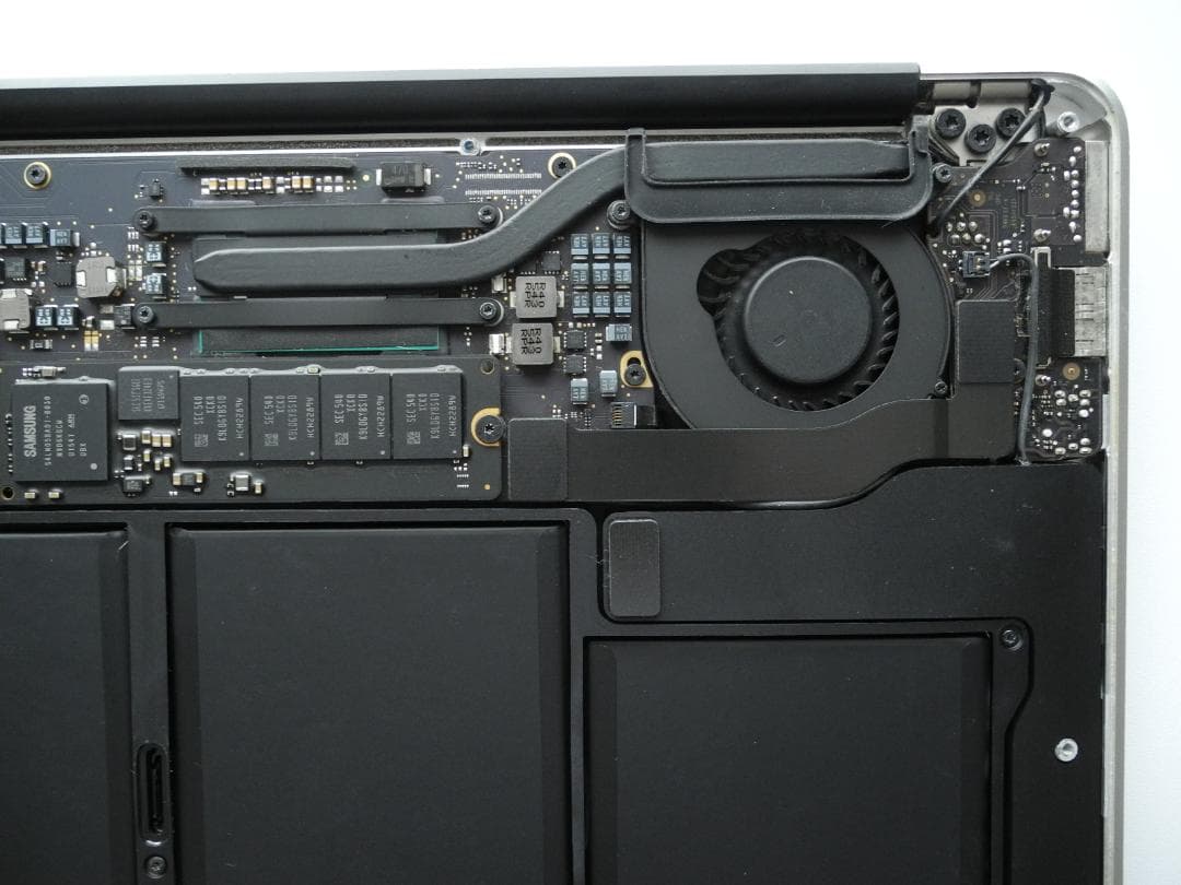 MacBook Air 13インチ 2015 大容量アダプター付き