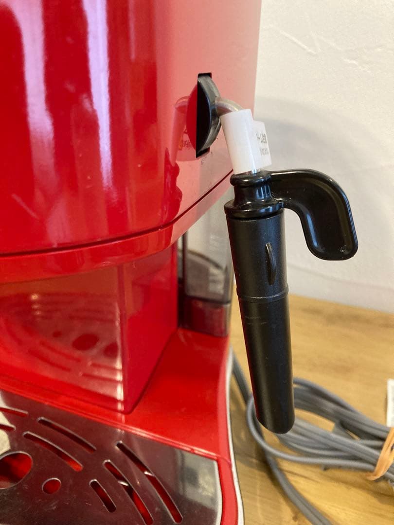 デロンギ　De'Longhi エスプレッソマシン レッド