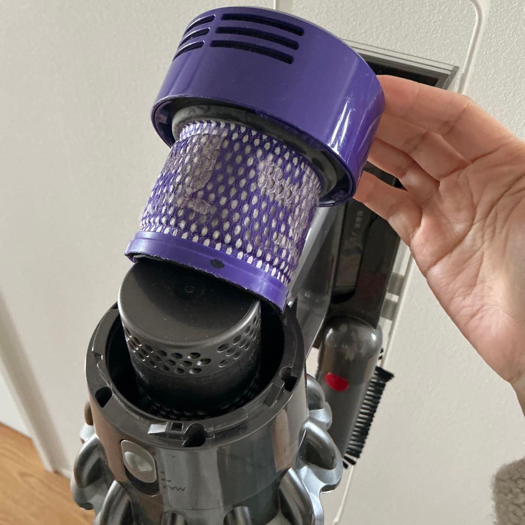 Dyson V10 コードレスクリーナー　SV12 タワーのスタンド付き