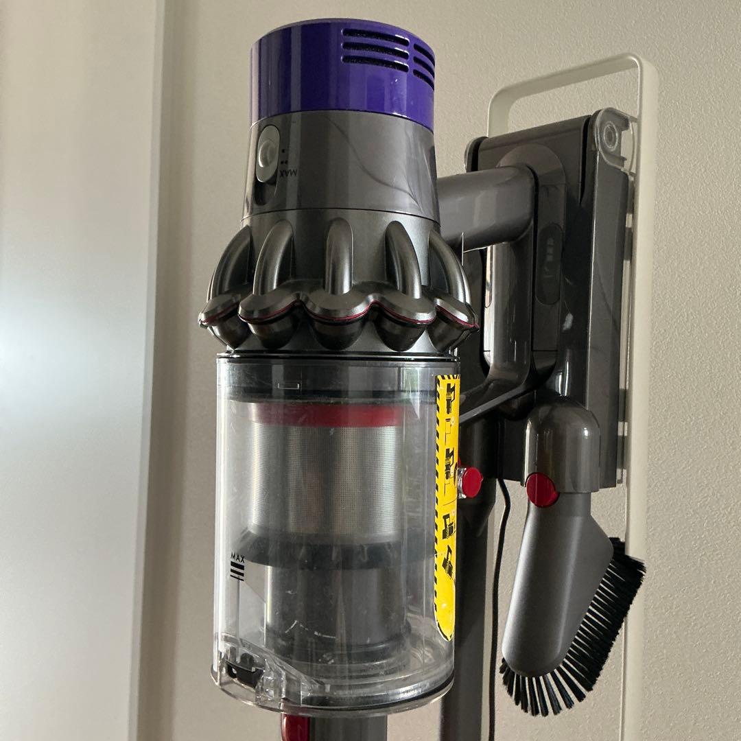 Dyson V10 コードレスクリーナー　SV12 タワーのスタンド付き