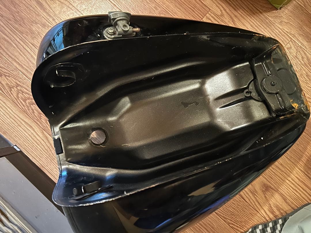 ドラックスター400 タンク