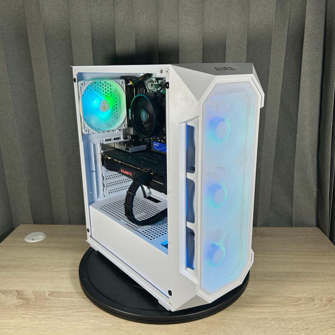 光る 自作ゲーミングPC FPSゲーム快適プレイ Windows11 SSD搭載