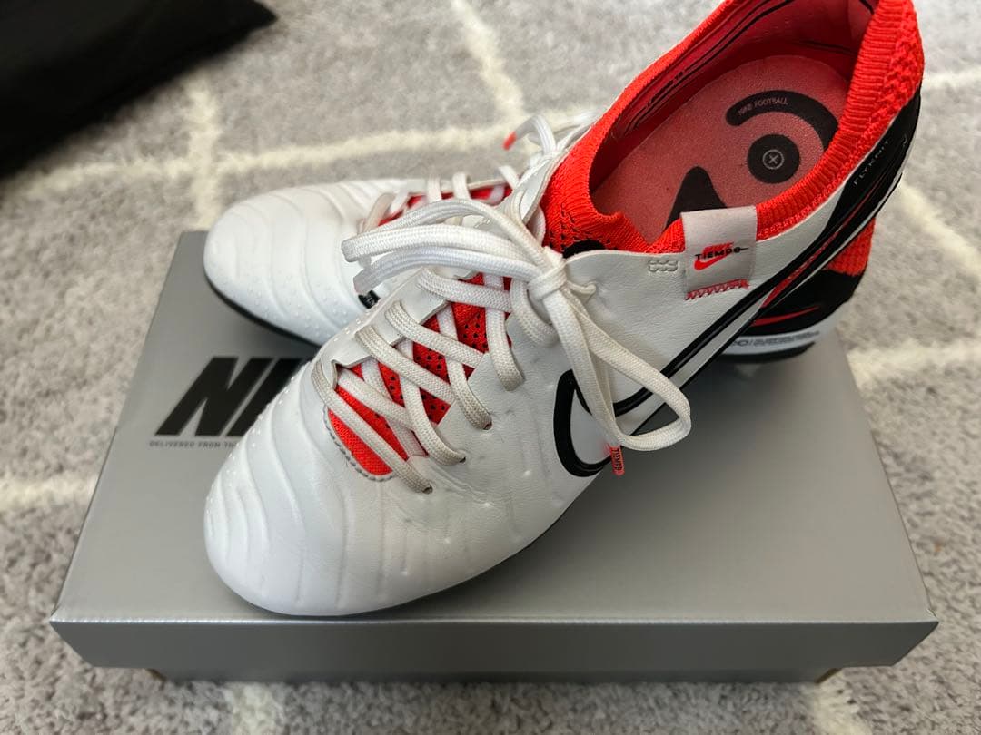 NIKE ティエンポレジェンド10 エリートAGプロ　24.5cm