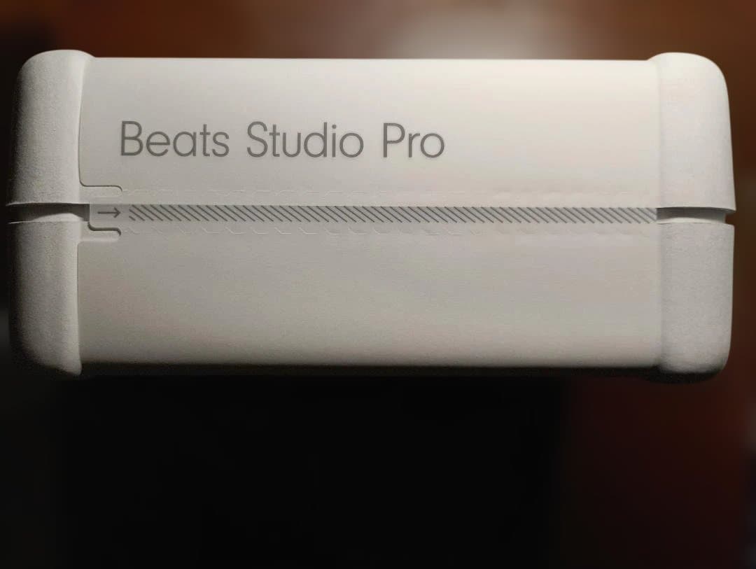Beats Studio Proワイヤレスヘッドフォン　【新品かつ未開封】
