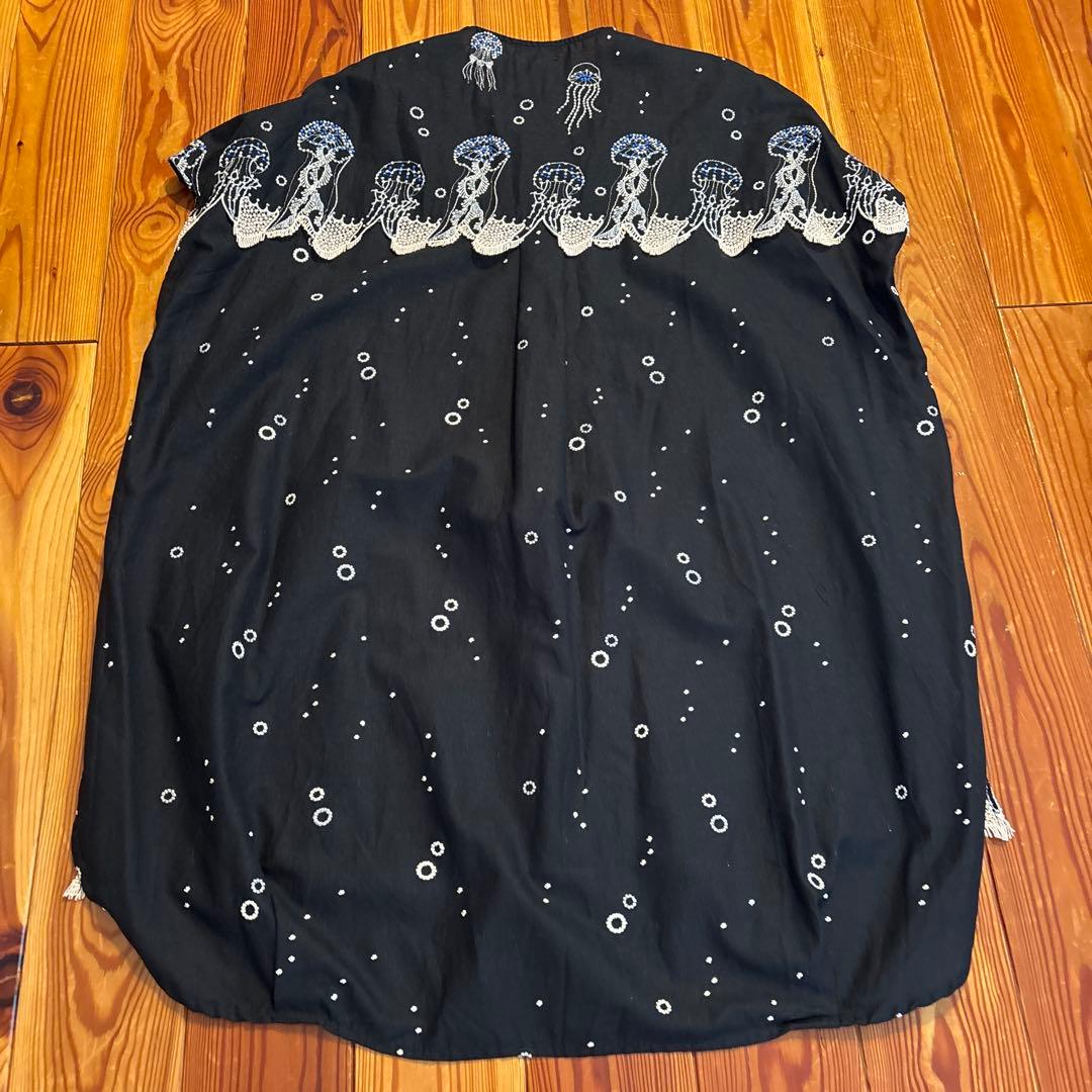 マーブルシュッド　クラゲレース刺繍チュニック　黒