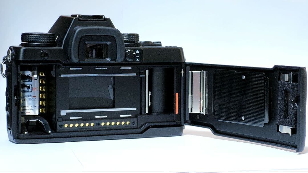 【完動品】CONTAX Aria 一眼レフカメラ