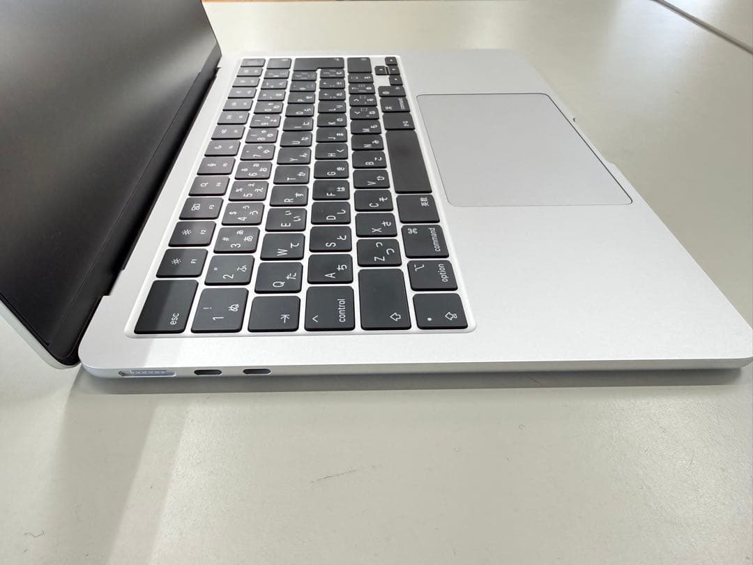 Macbook Air シルバー 13インチ M2