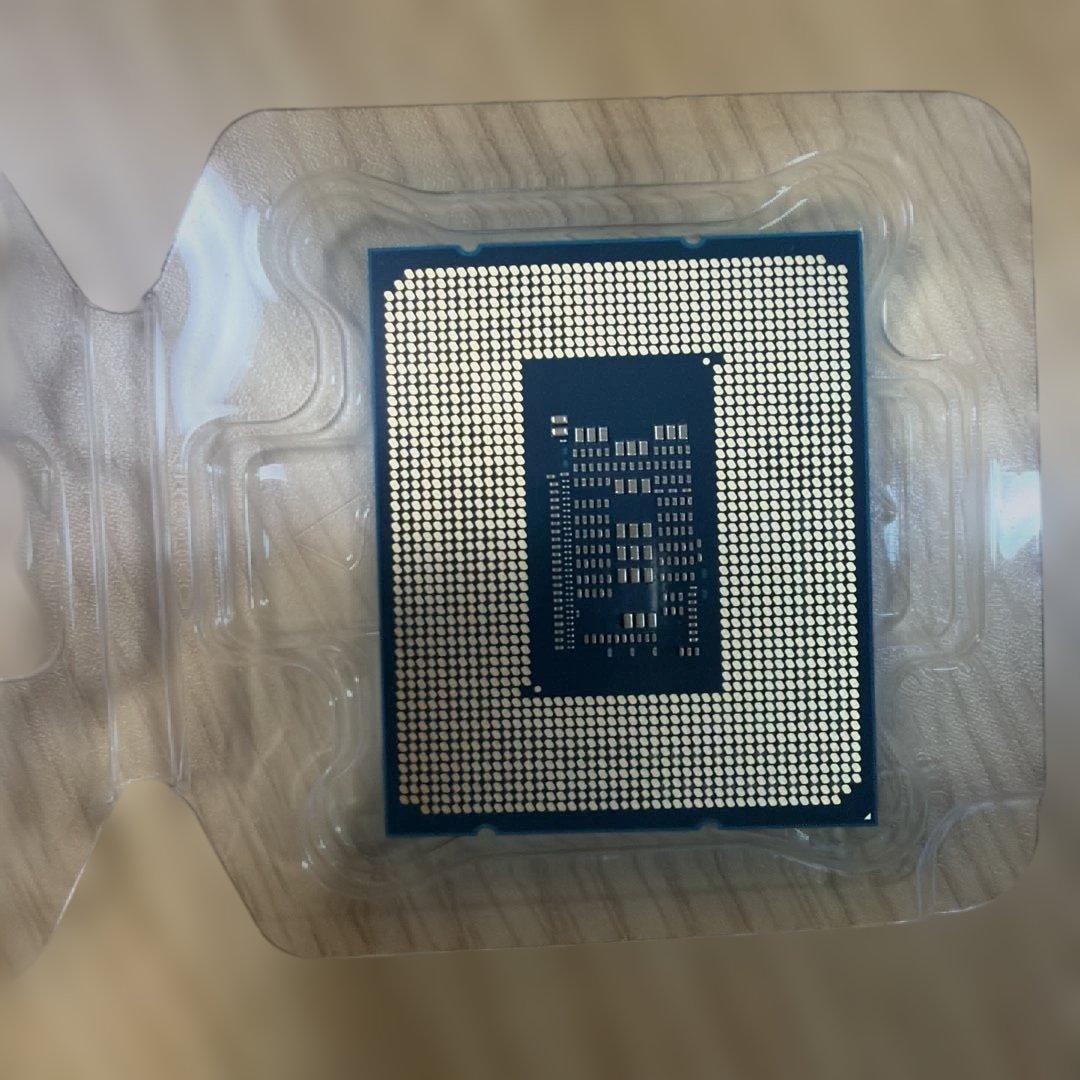 intel i3 12100動作確認済み