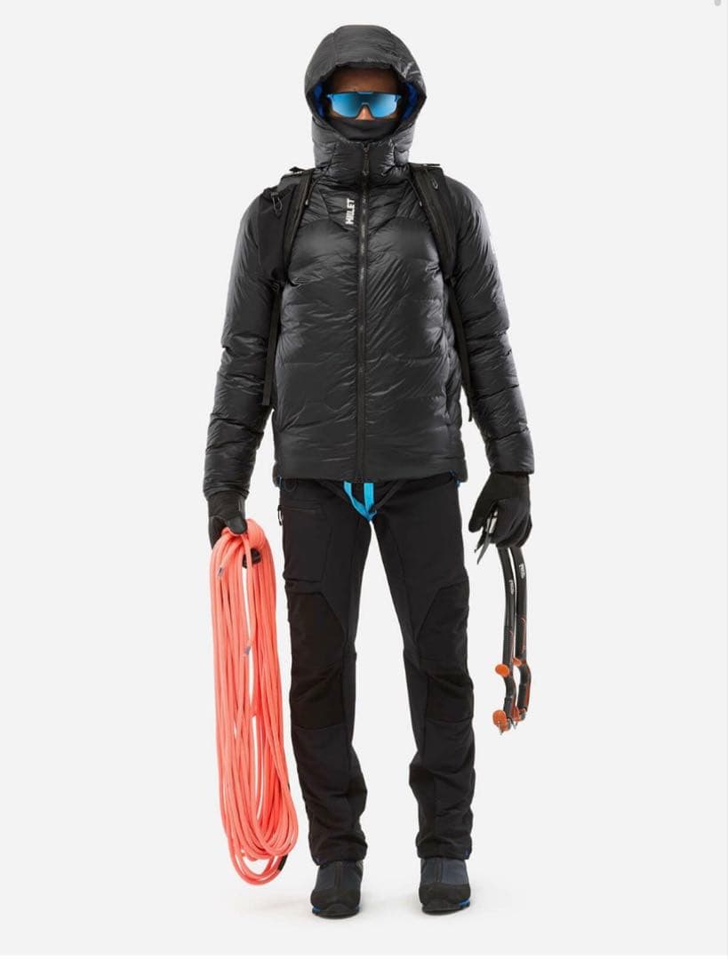 カメット ダウン フーディ