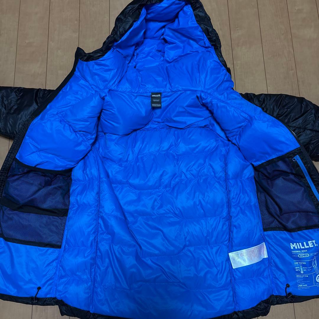 カメット ダウン フーディ