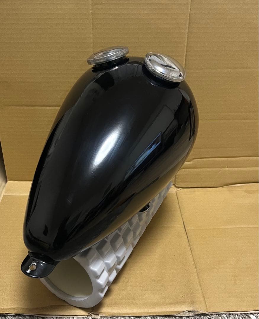 エッグタンク　ピーナッツタンク　ショベル　キャップ付き　美品　値下げ可