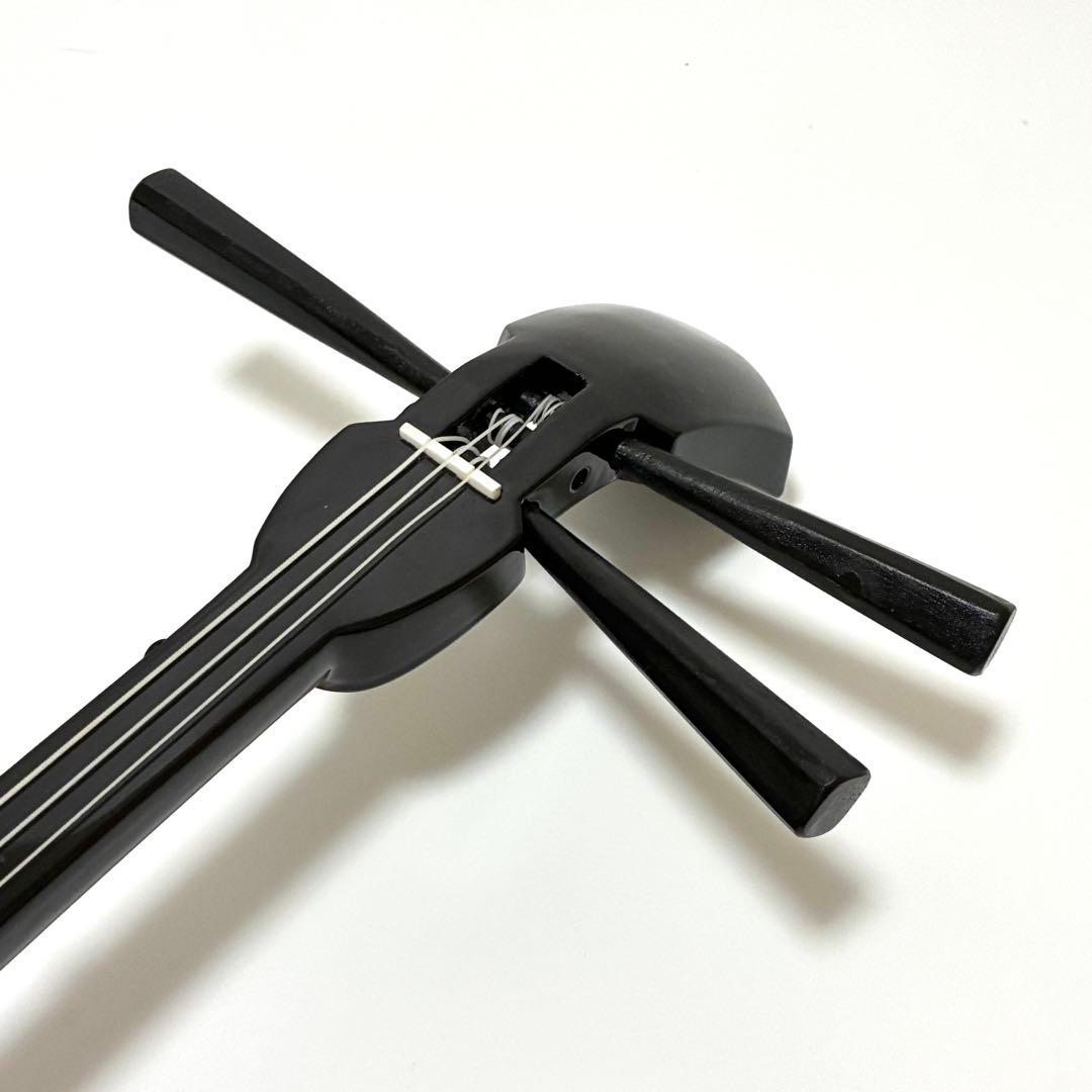 沖縄三味線 蛇皮 本革 黒 爪 ハードケース付き