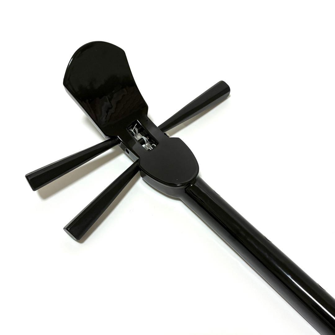 沖縄三味線 蛇皮 本革 黒 爪 ハードケース付き