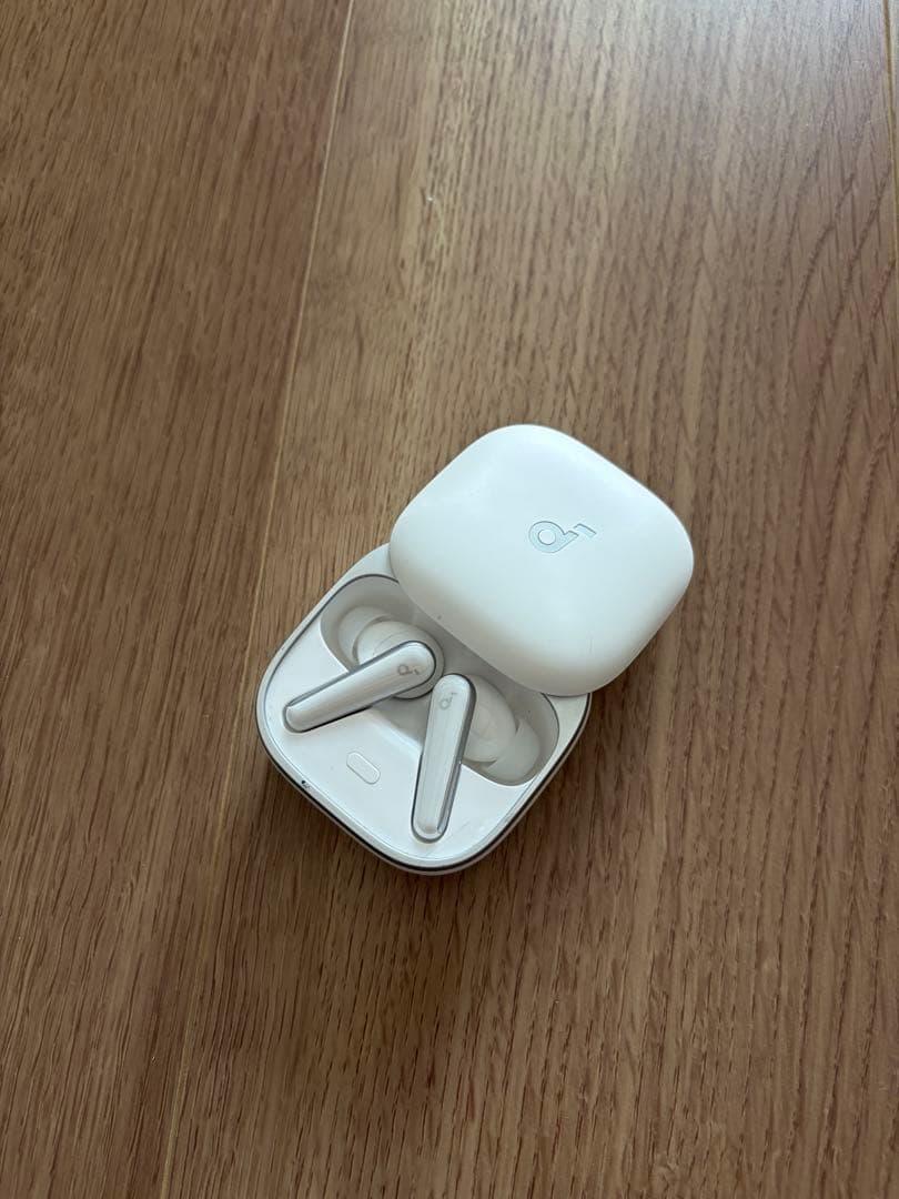 【美品】【早い者勝ち】Liberty 5 ホワイト